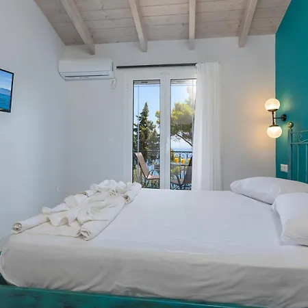 Kouros Hill Apart-hotel