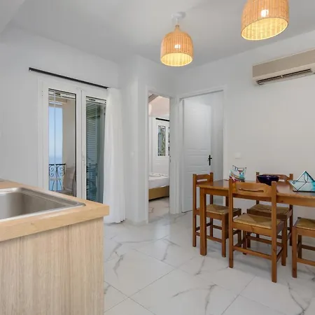 Kouros Hill Aparthotel Xirokastellon