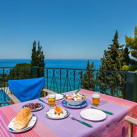 Kouros Hill Aparthotel Xirokastellon