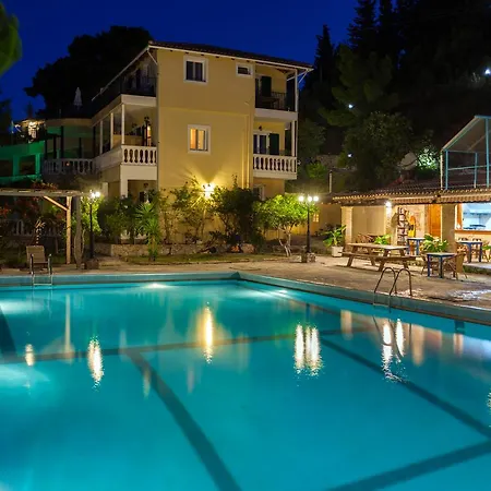 Kouros Hill Xirokástellon