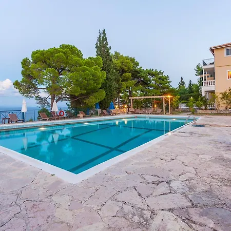 Apart-hotel Kouros Hill Xirokástellon