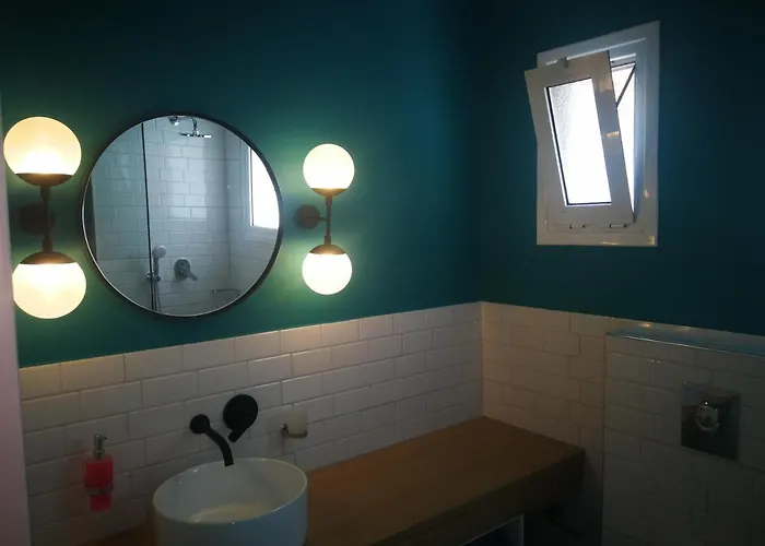 Kouros Hill Aparthotel