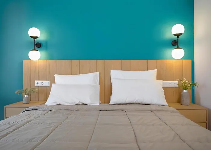 Kouros Hill Aparthotel Xirokástellon