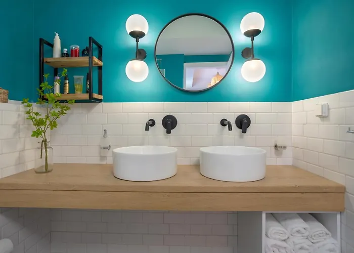 Kouros Hill Aparthotel