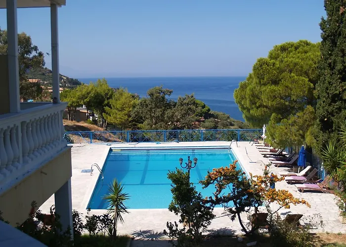 Aparthotel Kouros Hill Xirokástellon