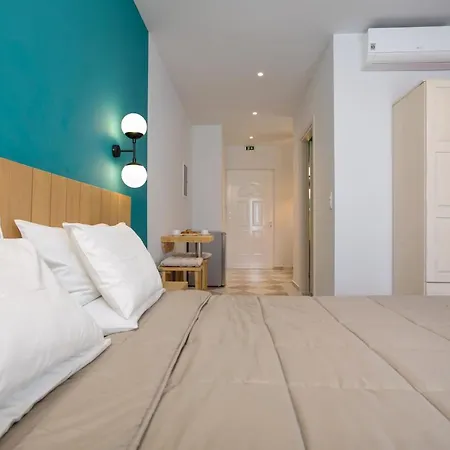 Kouros Hill Apart-hotel *