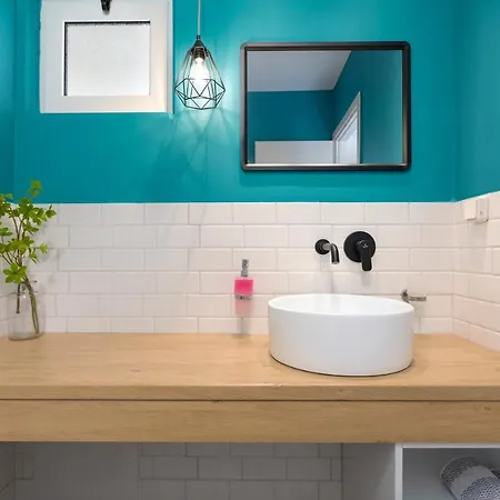 Kouros Hill Aparthotel Xirokástellon