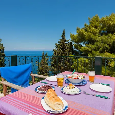 Apart-hotel Kouros Hill