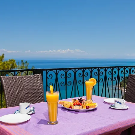 Apart-hotel Kouros Hill *