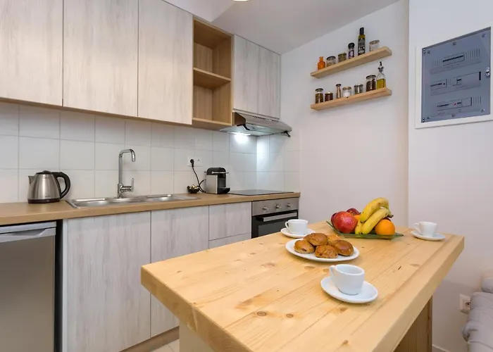 Kouros Hill Hotel apartamentowy