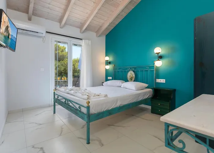 Kouros Hill Hotel apartamentowy Xirokástellon